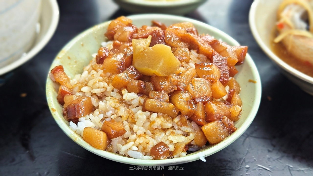|新北三重必吃銅板美食|三重5大魯肉飯,在地三重人泰泰最愛今大魯肉飯~ - 第5張圖 |新北三重必吃銅板美食|三重5大魯肉飯,在地三重人泰泰最愛今大魯肉飯~