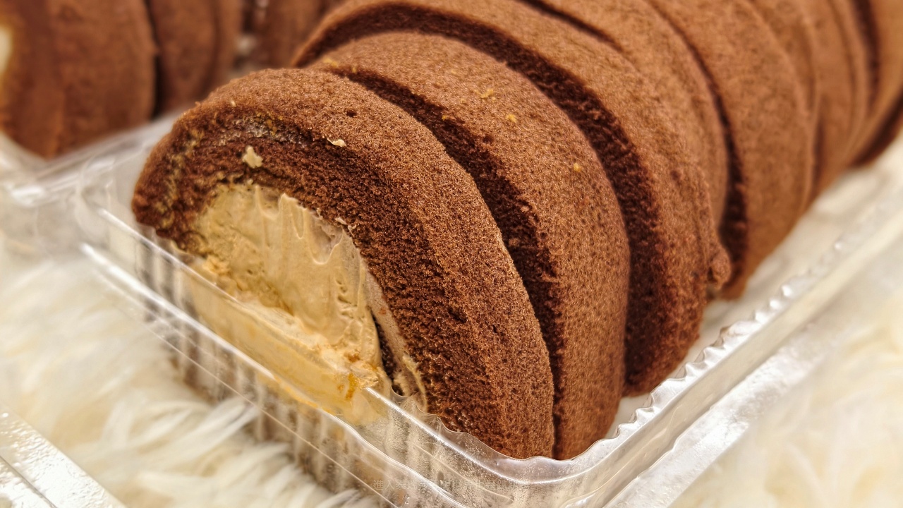 |三重NG蛋糕|三重銅板甜點35元起，外觀NG口味不NG，三重在地人的小確幸~