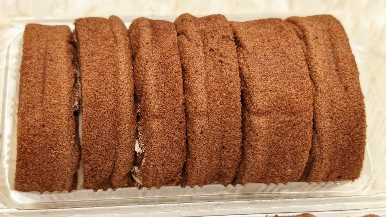 |三重NG蛋糕|三重銅板甜點35元起，外觀NG口味不NG，三重在地人的小確幸~