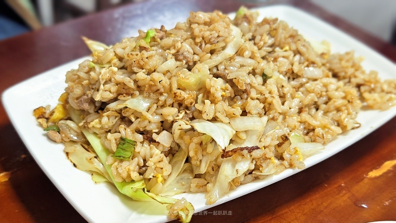 |台北美食|超過一甲子，隱身於大同區延三夜市內的新營人牛肉，想吃全牛料理來這裡就對了~