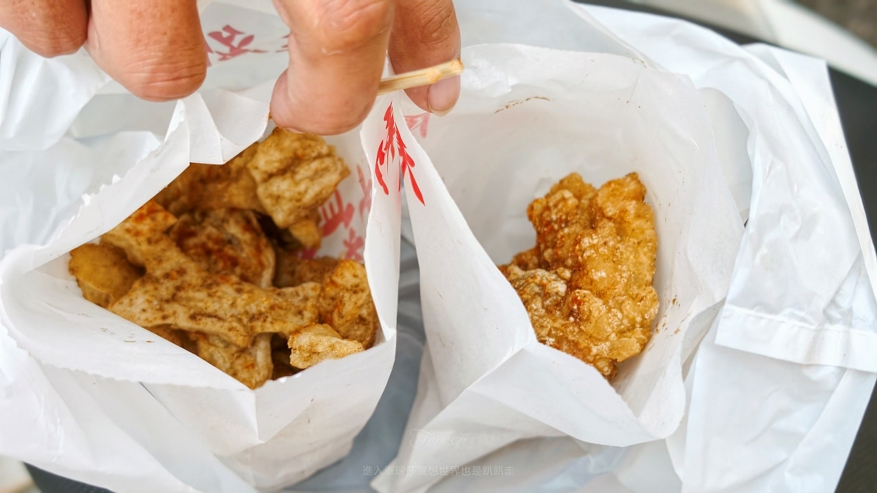 |台北北投美食|2026石牌夜市4家排隊必吃美食生煎包、鍋貼、豆花、炸雞美食~
